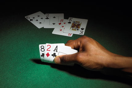 Seven Card Stud: come giocare e regolamento completo di questa variante del poker molto tecnica.