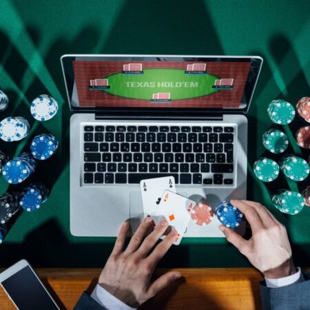 Strategie per Scalare il Poker Cash Game