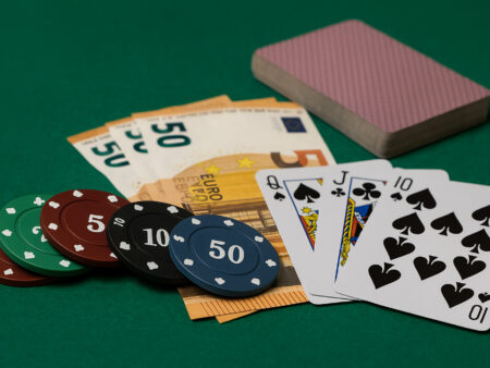 Guida completa all’ICM nel poker: come funziona e come usarlo nei tornei